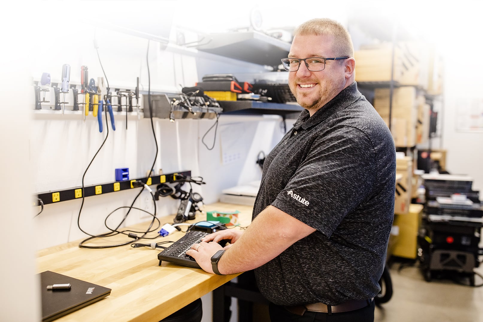 Thomas Russell in Lab